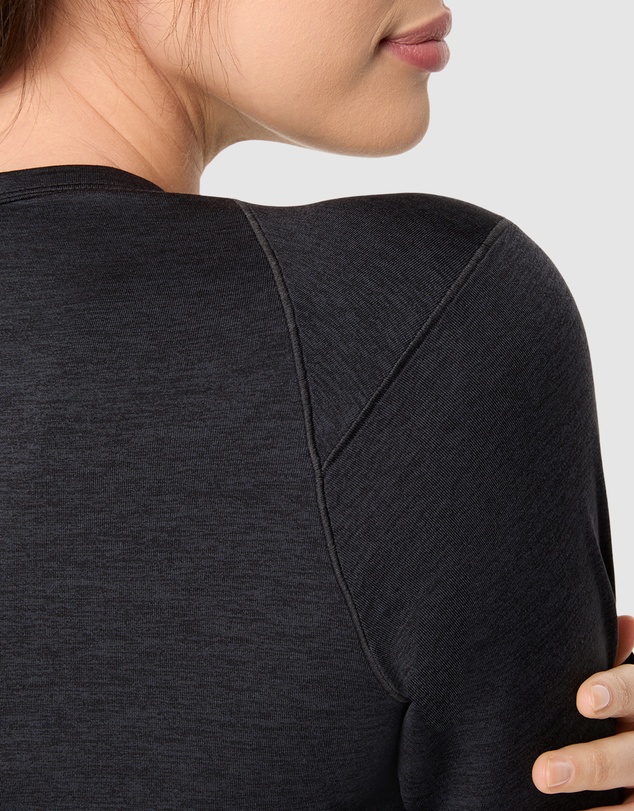 ASICS - Refined Texture Long Sleeve Top - Women's