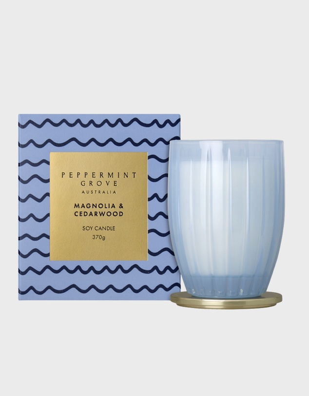 Peppermint Grove - Magnolia & Cedarwood Soy Candle 370g