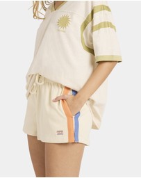 Billabong - Womens Classic Feels Elastic Waist Shorts