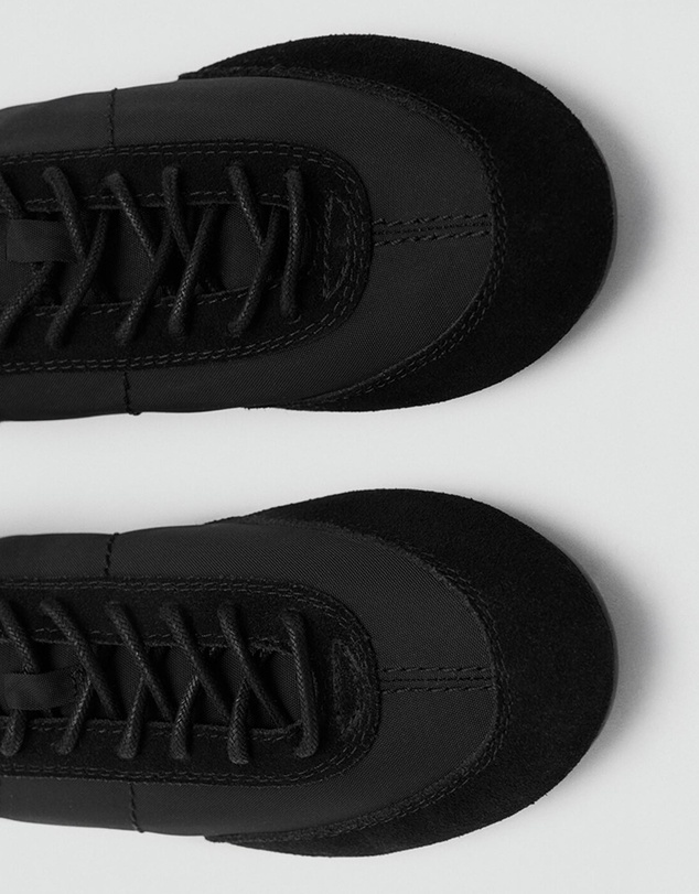 M.N.G - Sisi Trainers