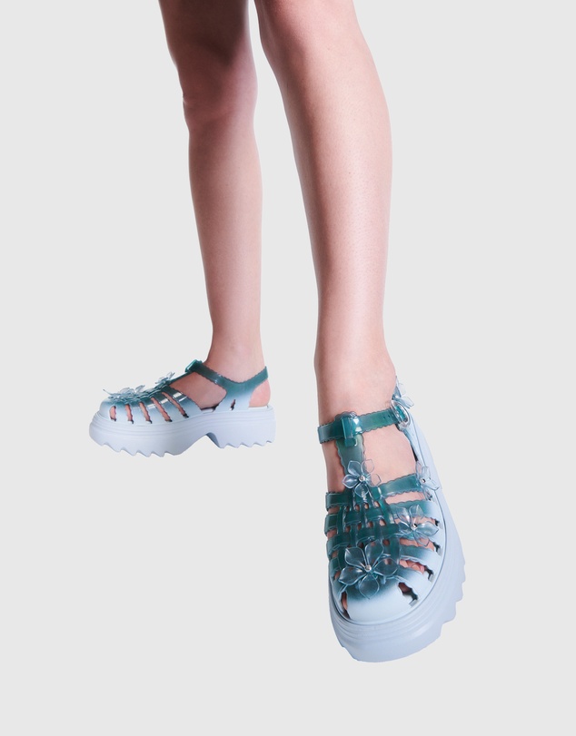 Melissa - Melissa Possession Platform + Susan Fang