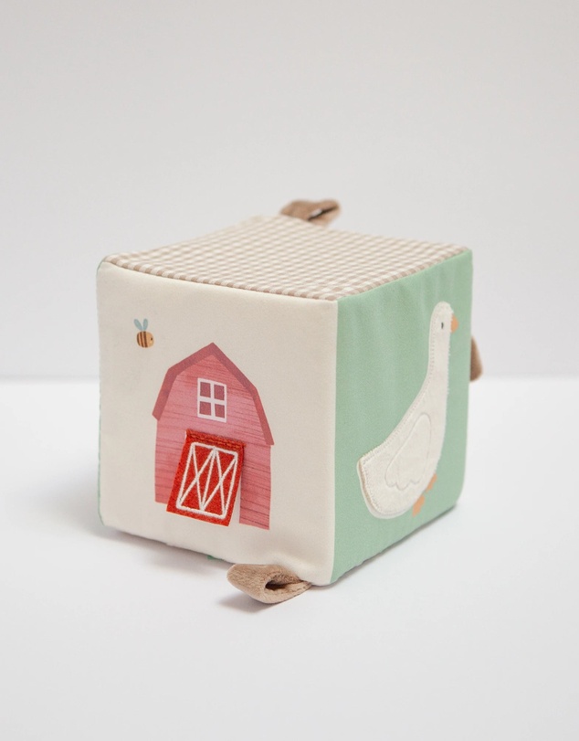 Little Stuff - Farm Friends Activity Block