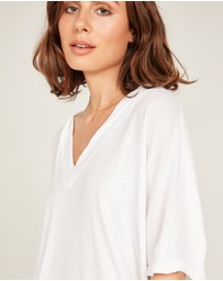 Primness - Loose V Tee