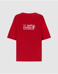 Araminta James - Chillin Tee