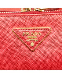 Pre-Loved by Azura Reborn - Pre-Loved prada Saffiano Leather Crossbody Bag with Adjustable Strap and Zip Closure