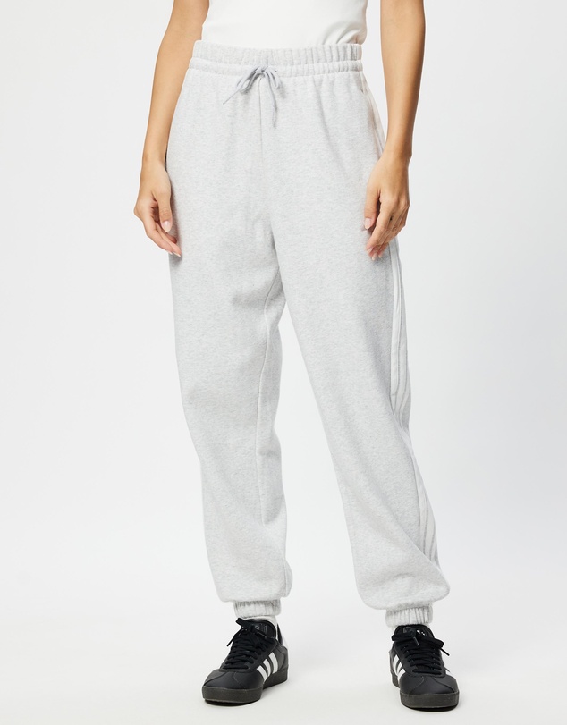 adidas Sportswear - Essentials 3-Stripes Fleece Loose-Fit Pants
