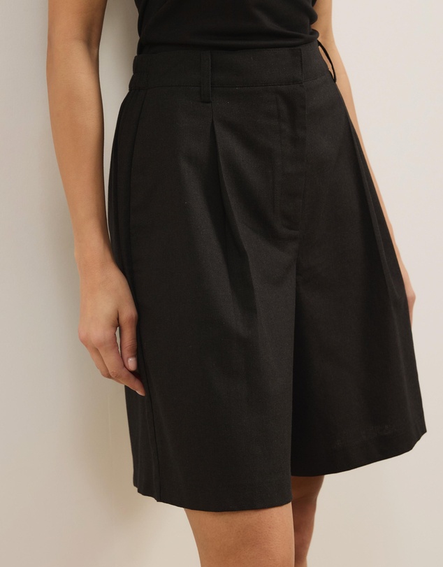 Atmos&Here - Freya Linen Blend Bermuda Shorts