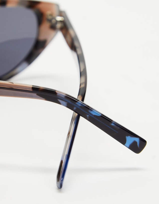 DKNY - DK548S Sunglasses