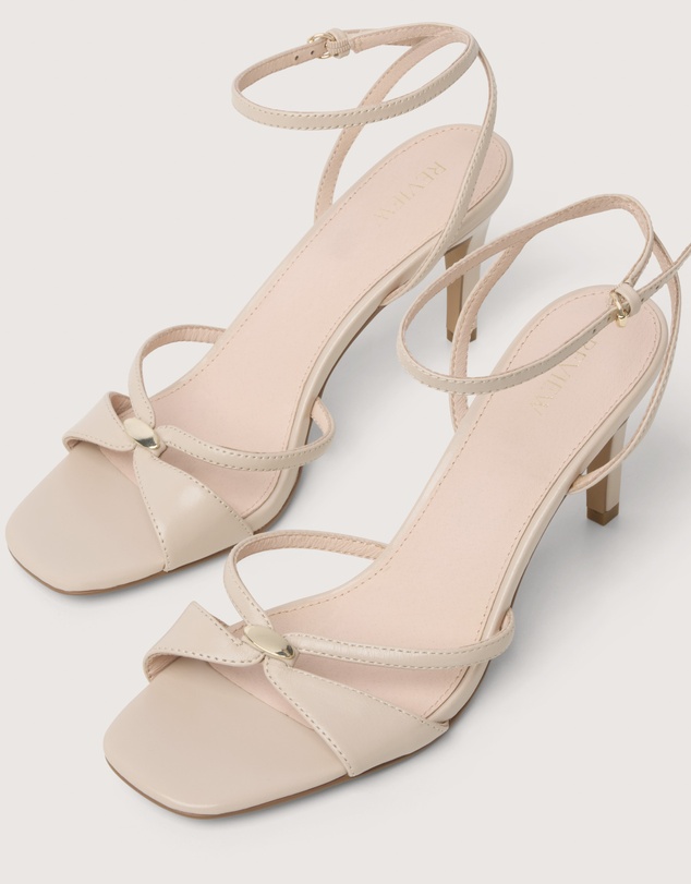 Review - Kristin Heel