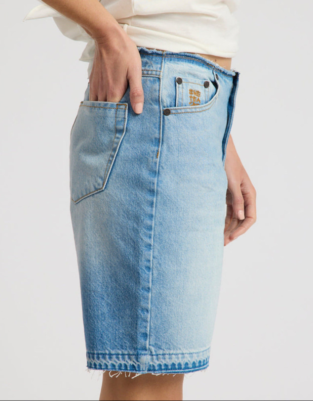 ONE TEASPOON - Rambler Mid Waist Wide Leg Boyfriend Denim Shorts - Endless Summer Blue