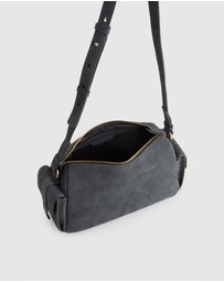 Evity - Narda Leather Pocket Crossbody Bag
