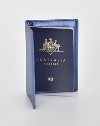 Cobb & Co - Billy Metallic Leather RFID Passport Holder