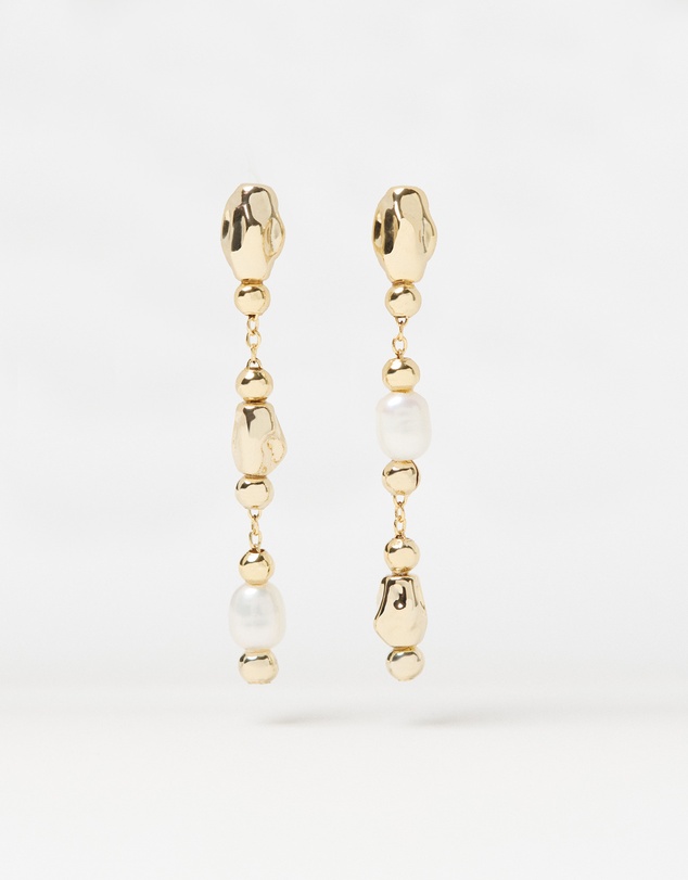 Commonry - Gigi Pearl Earrings