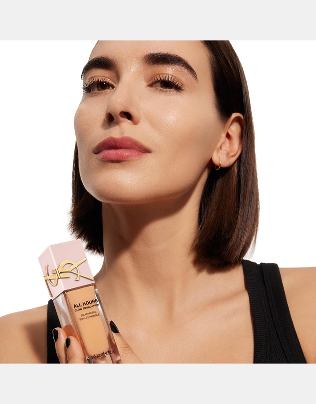 Yves Saint Laurent - All Hours Glow Foundation LN4