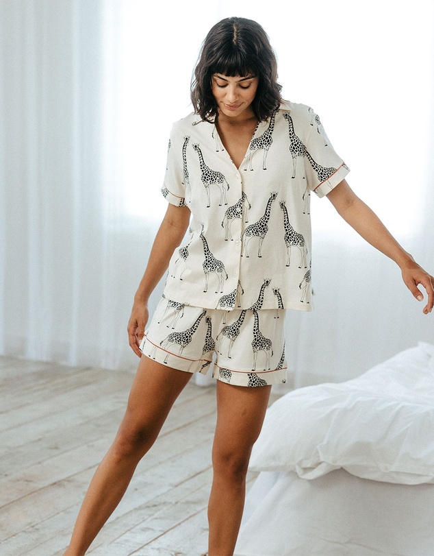 Chelsea Peers - Organic Cotton Giraffe Print Short Pyjama Set