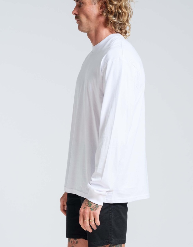Vacancy Co - Vacant Long Sleeve Tee