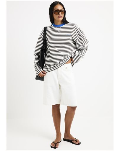 OFF WHITE