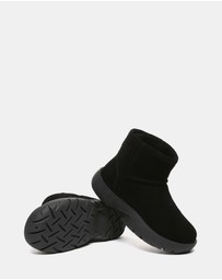 EVERAU - Australian Shepherd Ugg Salma Mini Cow Suede Upper UGG Boots