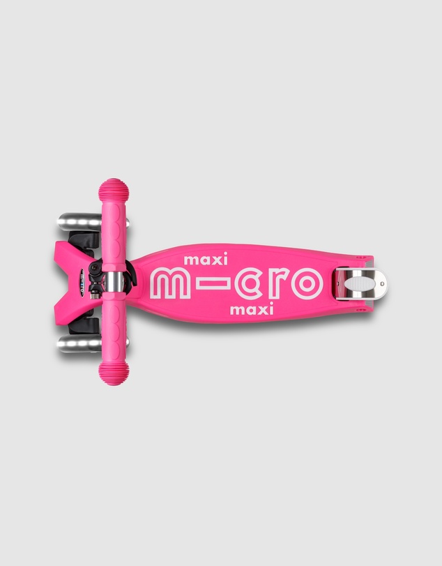 Micro Scooters - Micro Maxi Deluxe LED Foldable 3-Wheel Scooter