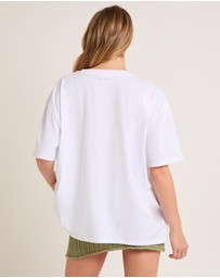 Subtitled - Amore Oversized T-Shirt