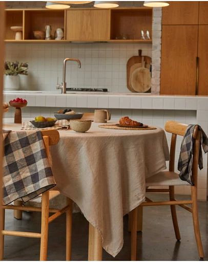 Carlotta + Gee - 100% Linen Tablecloth