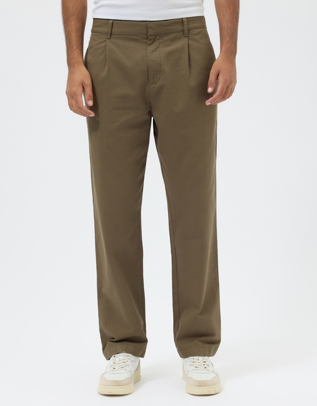 AERE - Pleated Slim Cotton Chinos