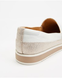 Naturalizer - Beale Slip-On Sneaker - White Crackle