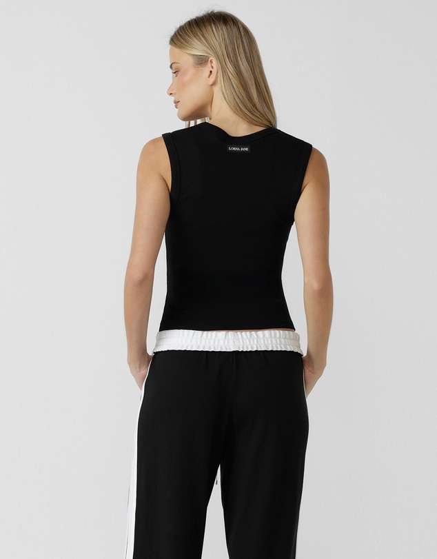 Lorna Jane - Define Plunge Neck Tank