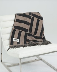 Morgan & Taylor - Anise Throw Blanket in Black