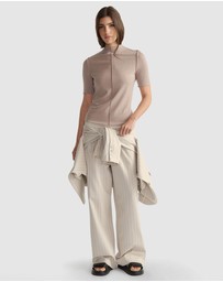 Decjuba - D-Luxe Short Sleeve Top