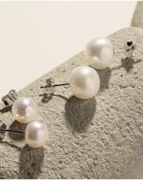 Najo - Luminosity Pearl Bridal Stud Earring