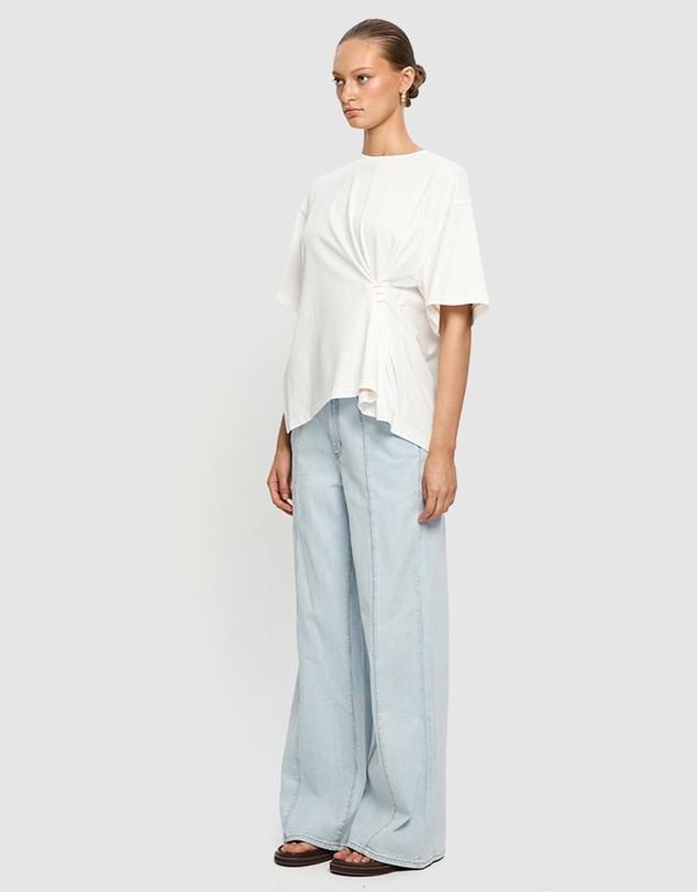 KIVARI - Vera Asymmetrical Tee