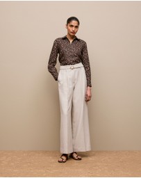 Trenery - Leopard Linen Shirt in Bitter Chocolate