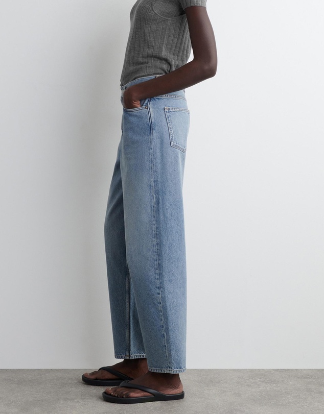 COS - Arch Tapered Jeans