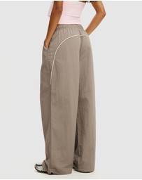 Cotton On Body Active - Off Side Woven Sweatpants