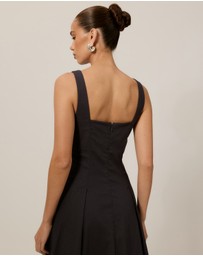 Tussah - Lulu Square Neck Midi Dress