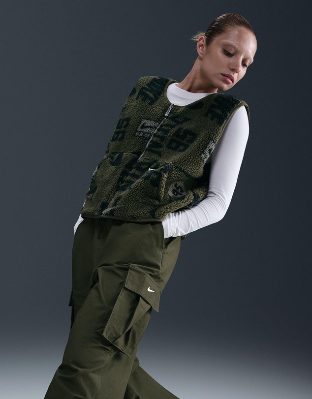 Nike - Sportswear Mid-Rise Oversized Woven Cargo Pants