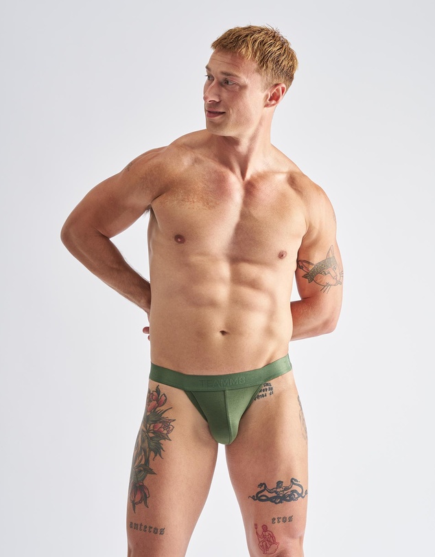 TEAMM8 - Reign Sports Brief