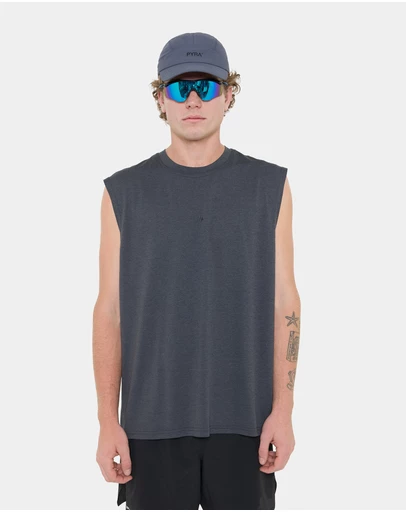 PYRA - Drive Oversized Tank