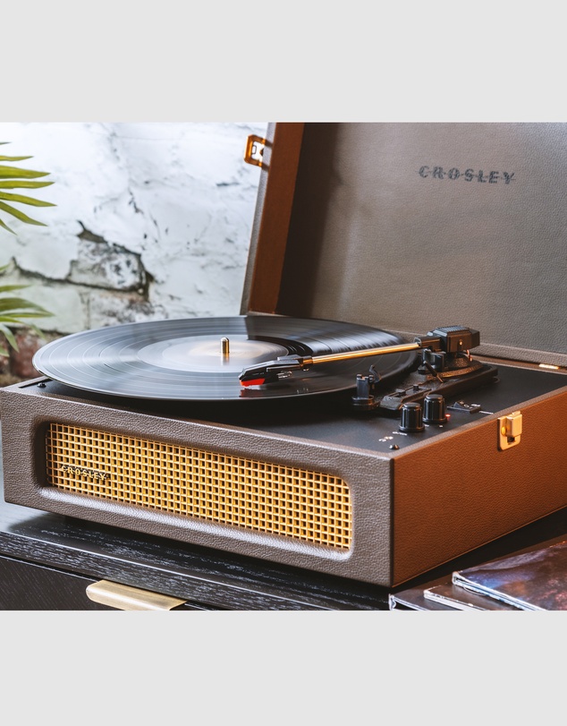 Crosley - Crosley Voyager Bluetooth Portable Turntable - Cocoa + Bundled Crosley Record Storage Display Stand