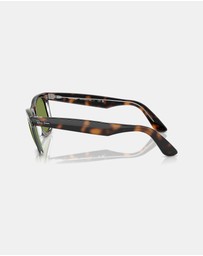 Ray-Ban - Wayfarer