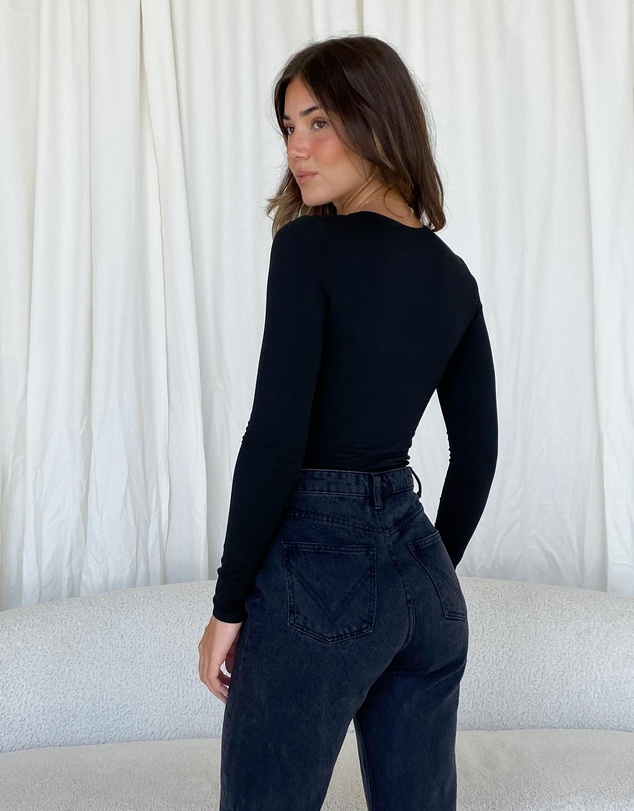 Dazie - Call On Me Long Sleeve V-Neck Bodysuit