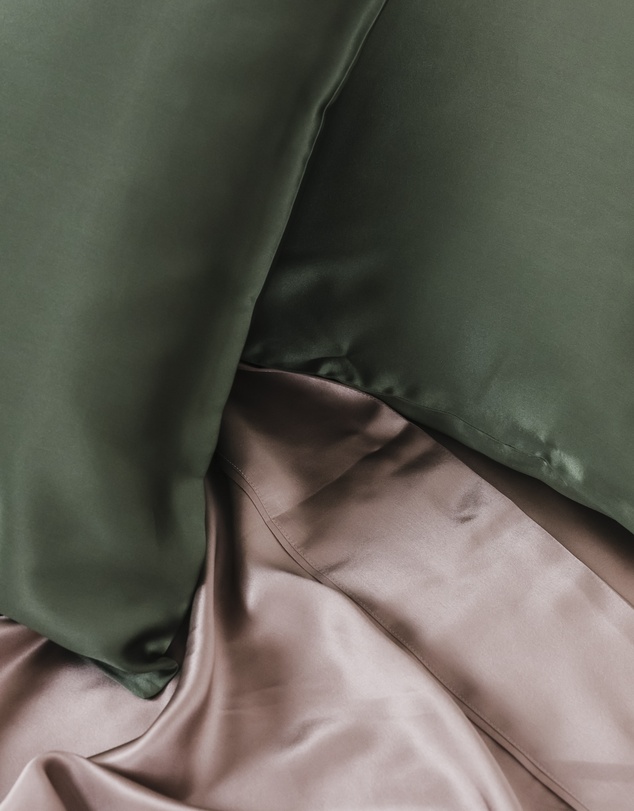 SILK MAGNOLIA - Pure Silk Pillowcase