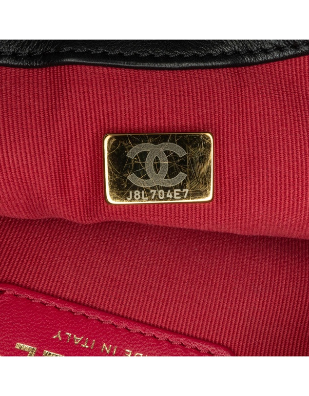Chanel - Pre-Loved Small Quilted Calfskin Framing Chain Flap