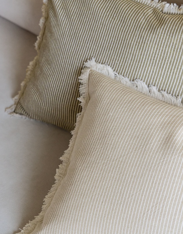 Linen House - Lonsdale Cushion Filled