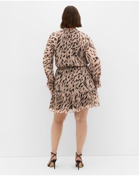 City Chic - Plus size Rhea Animal Print Mini Dress - stone