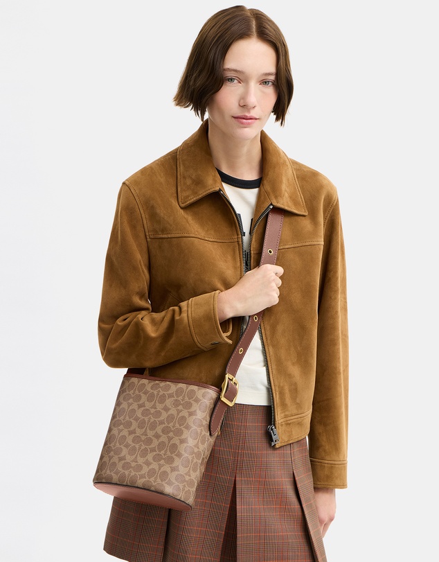 Coach - Bleecker Bucket Bag 21