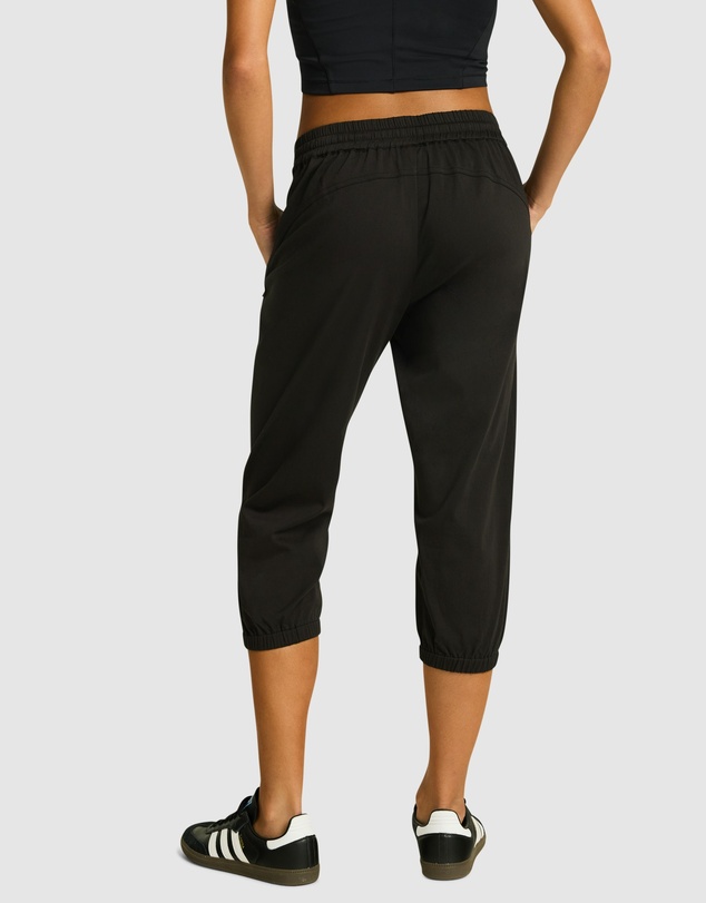 Rockwear - Woven 3/4 Jogger