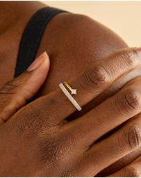 Astrid & Miyu - Crystal 18ct Gold Plated Spiral Ring