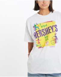 Vintage by The Real Deal - Pre Loved - Vintage 1994 Hershey's Chocolate Tee